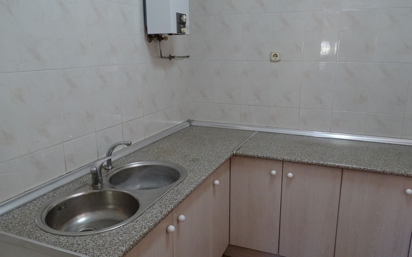 Restaurant/Bar til salg i Orgiva - € 72.000 (Ref: 7004906)