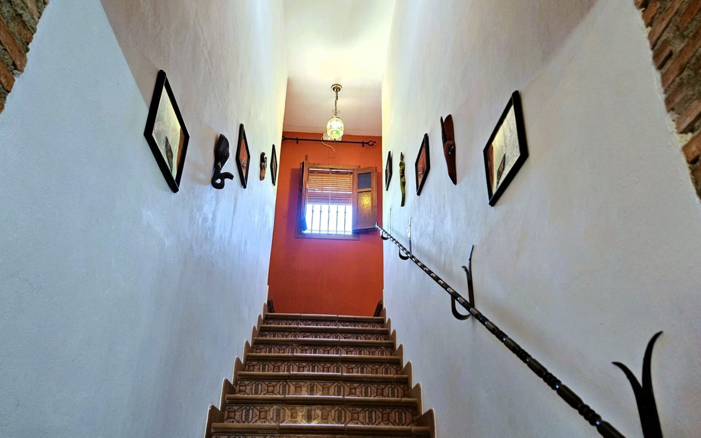 4 soveværelse Villa til salg i Carataunas med swimmingpool garage - € 299.000 (Ref: 8573052)