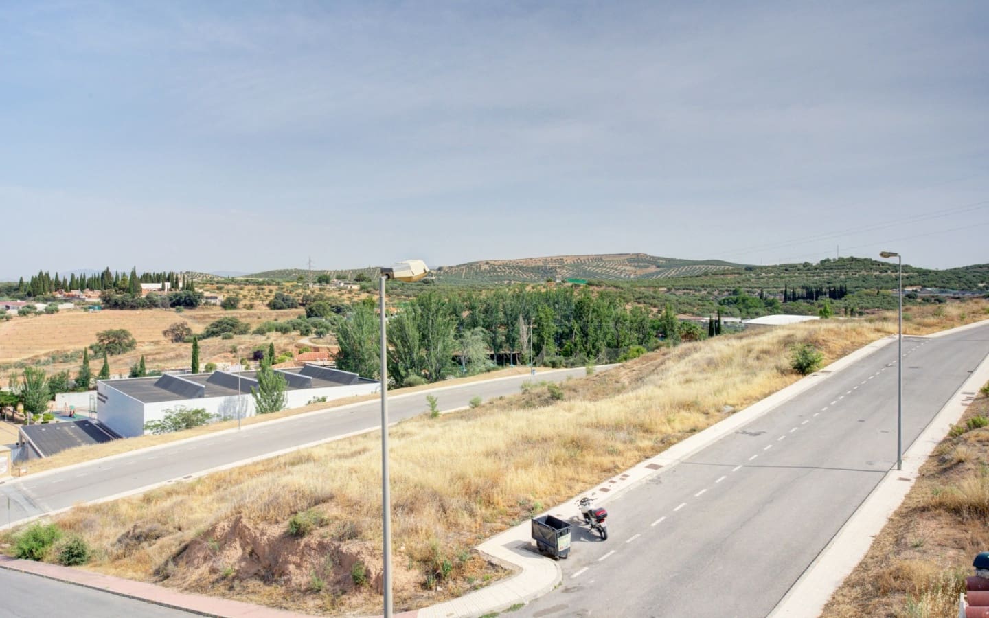 4 soveværelse Semi-Rækkehus til salg i Peligros med garage - € 325.000 (Ref: 9094434)