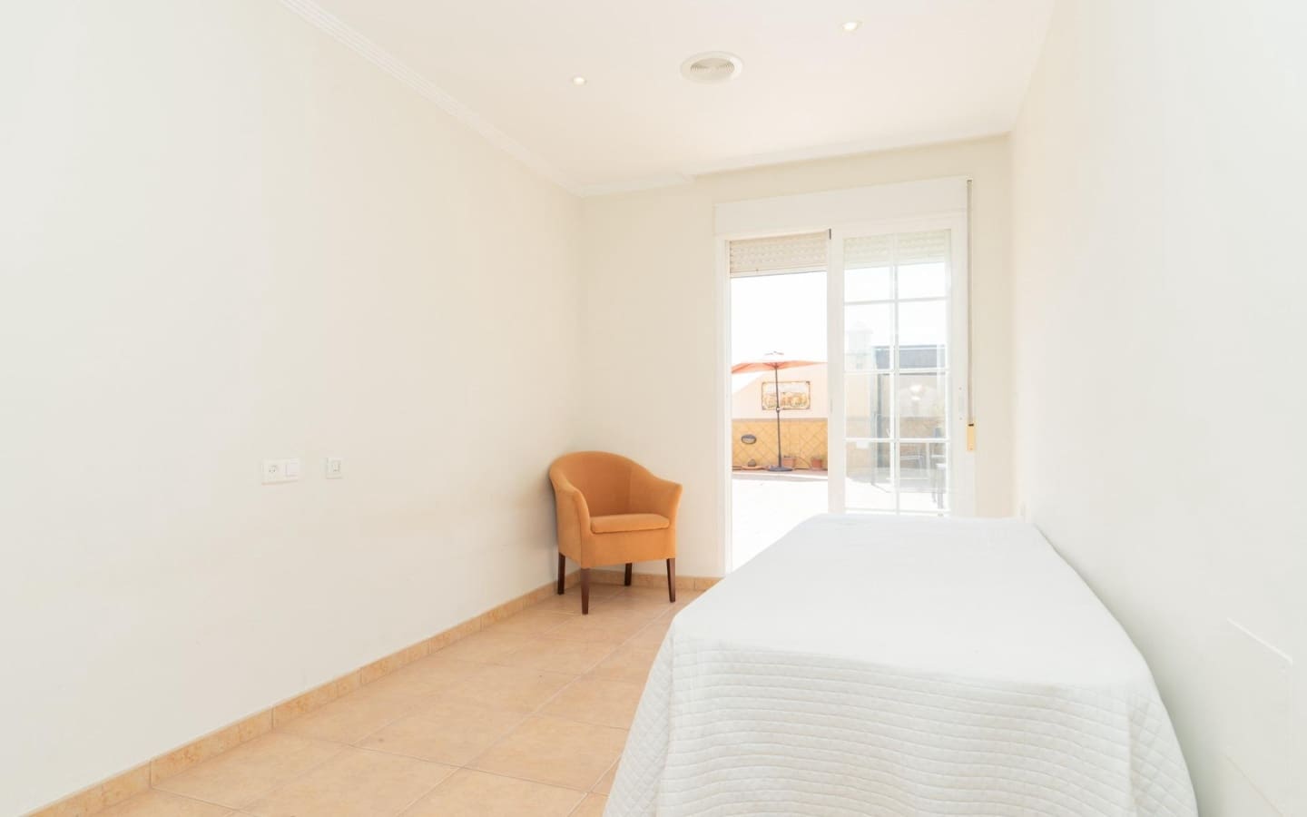 3 soverom Leilighet til salgs i Salobrena med garasje - € 340 000 (Ref: 9138235)