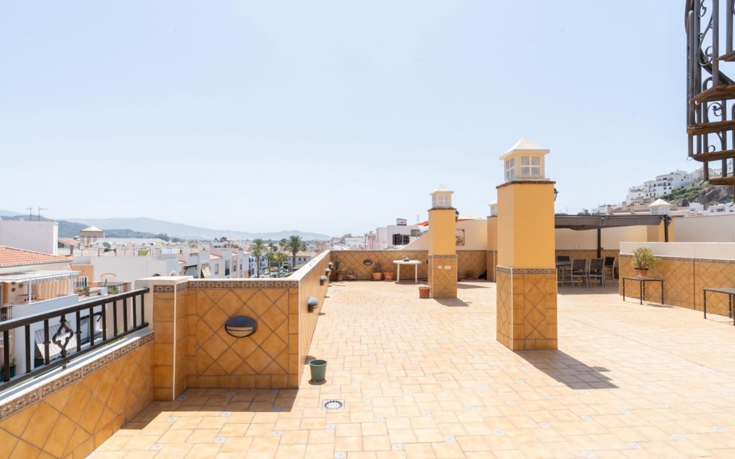 3 soverom Leilighet til salgs i Salobrena med garasje - € 340 000 (Ref: 9138235)