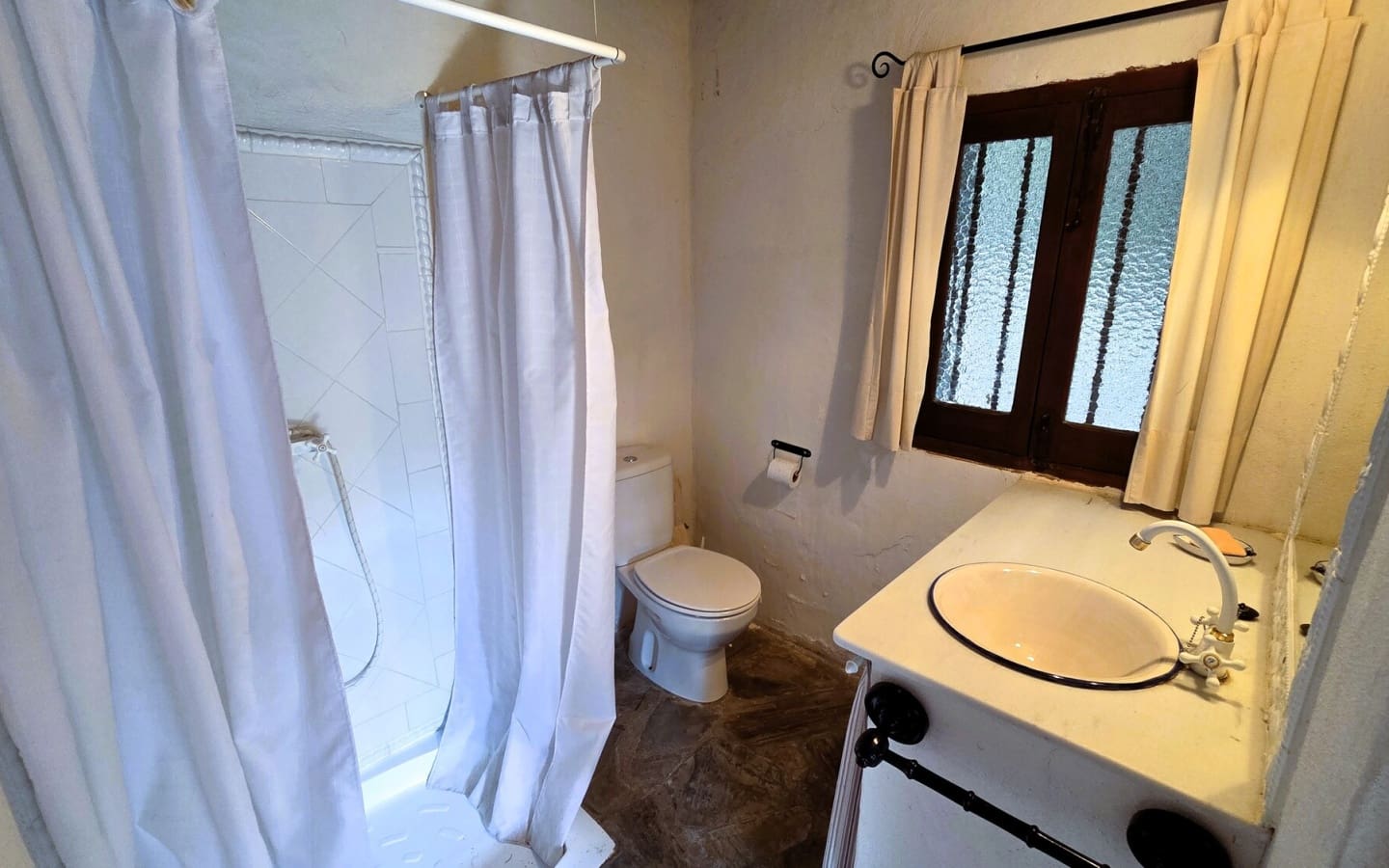 3 soveværelse Finca/Landehus til salg i Carataunas med swimmingpool garage - € 375.000 (Ref: 9152693)