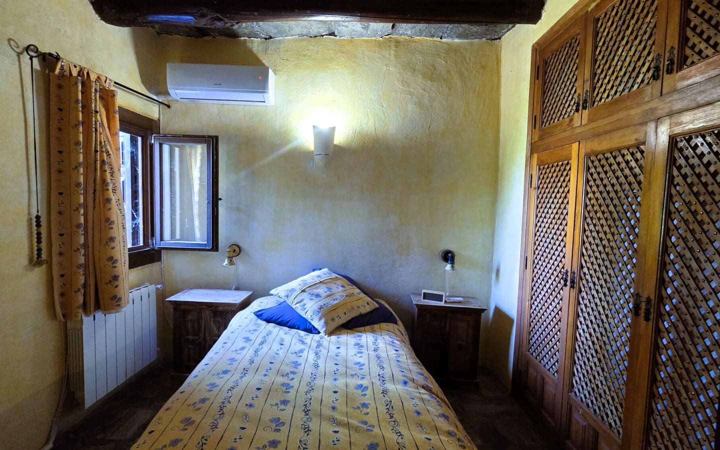 3 soveværelse Finca/Landehus til salg i Carataunas med swimmingpool garage - € 375.000 (Ref: 9152693)