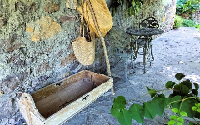 3 soveværelse Finca/Landehus til salg i Carataunas med swimmingpool garage - € 375.000 (Ref: 9152693)