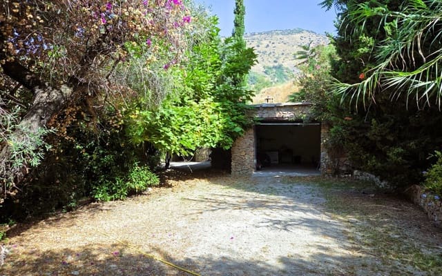 3 soveværelse Finca/Landehus til salg i Carataunas med swimmingpool garage - € 375.000 (Ref: 9152693)