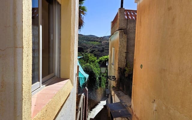 3 soveværelse Lejlighed til salg i Carataunas - € 83.000 (Ref: 9236992)