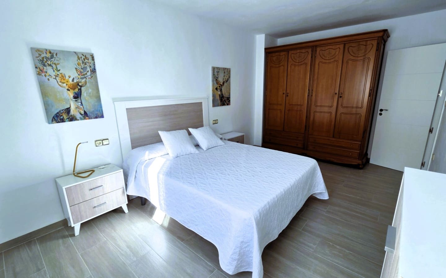 Piso de 3 habitaciones en Salobreña en venta - 160.000 € (Ref: 9255796)