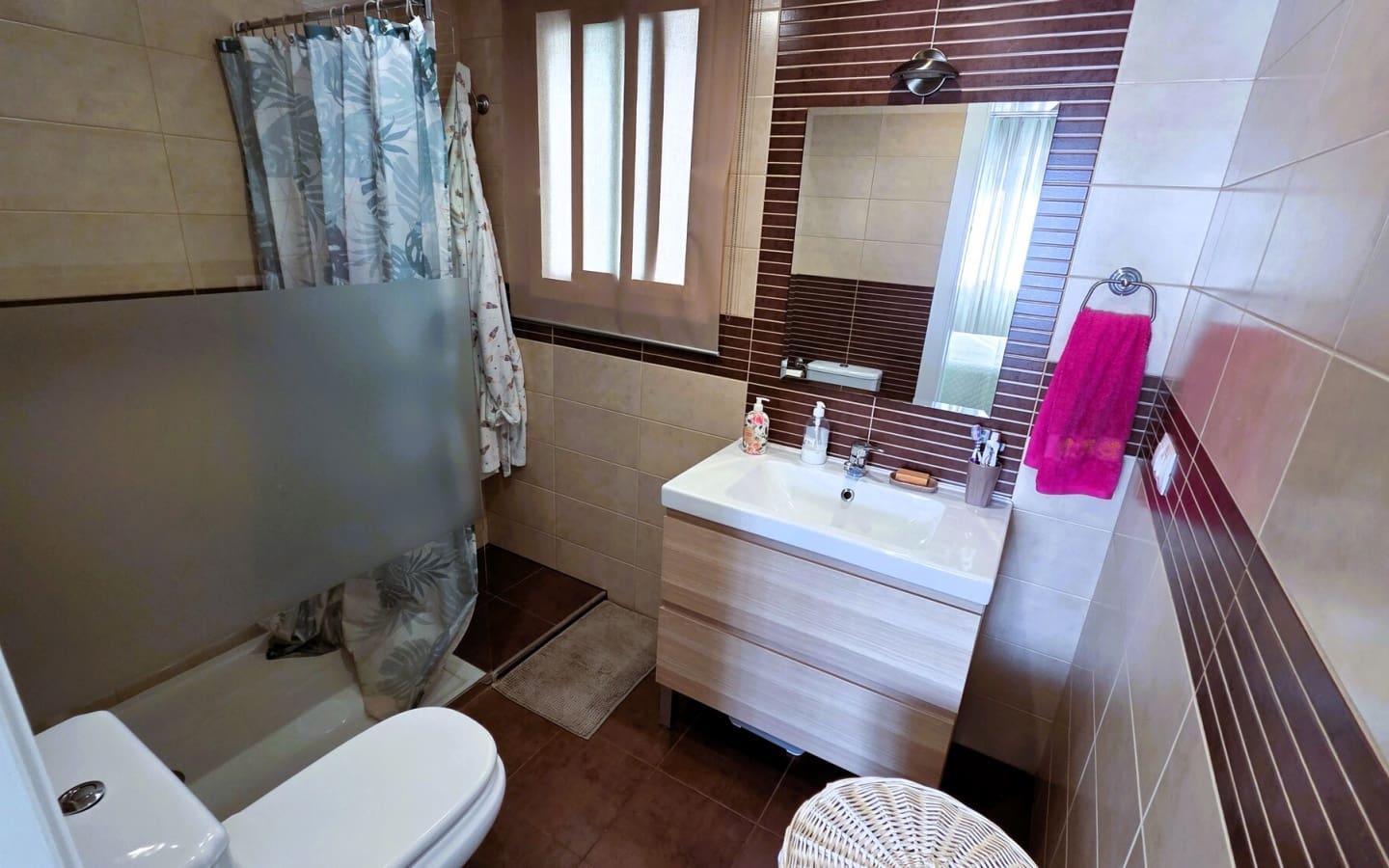 Piso de 3 habitaciones en Estepona en venta con garaje - 380.000 € (Ref: 9322836)