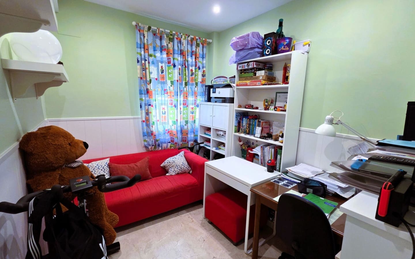 Piso de 3 habitaciones en Estepona en venta con garaje - 380.000 € (Ref: 9322836)