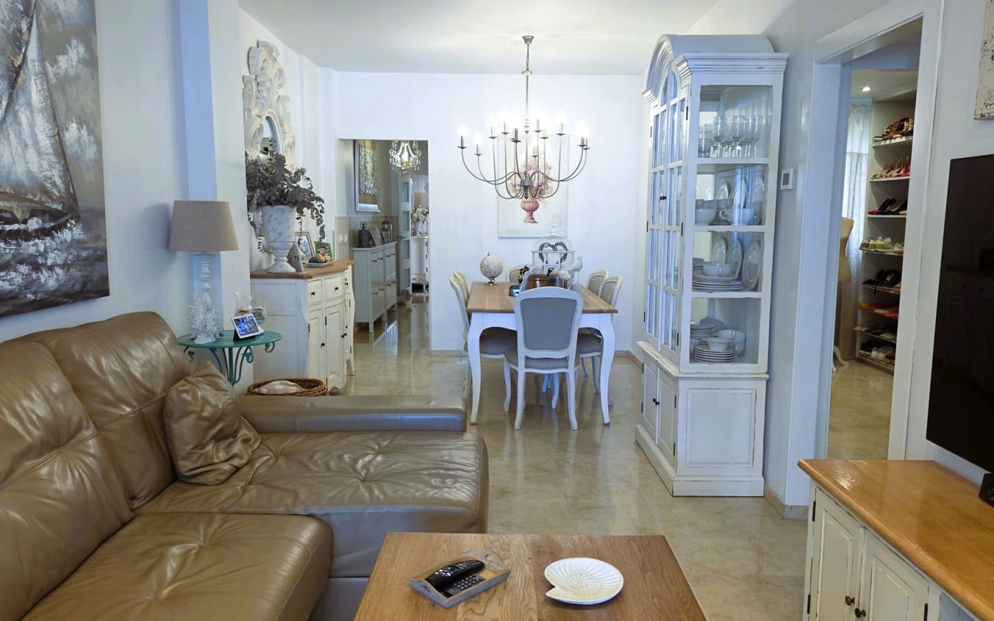 3 Zimmer Wohnung zu verkaufen in Estepona mit Garage - 395.000 € (Ref: 9322837)