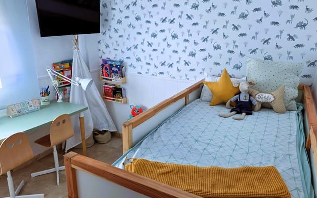 3 Zimmer Wohnung zu verkaufen in Estepona mit Garage - 395.000 € (Ref: 9322837)