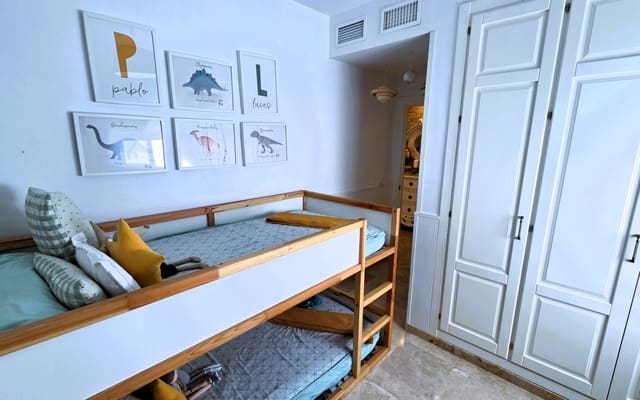 3 Zimmer Wohnung zu verkaufen in Estepona mit Garage - 395.000 € (Ref: 9322837)