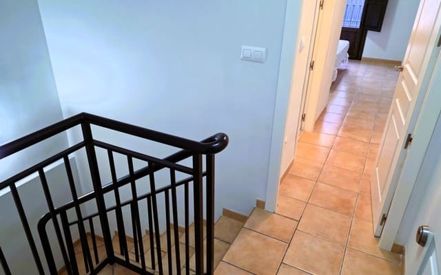 2 makuuhuone Asunto myytävänä paikassa Vélez de Benaudalla mukana 
autotalli - 140 000 € (Ref: 9557414)