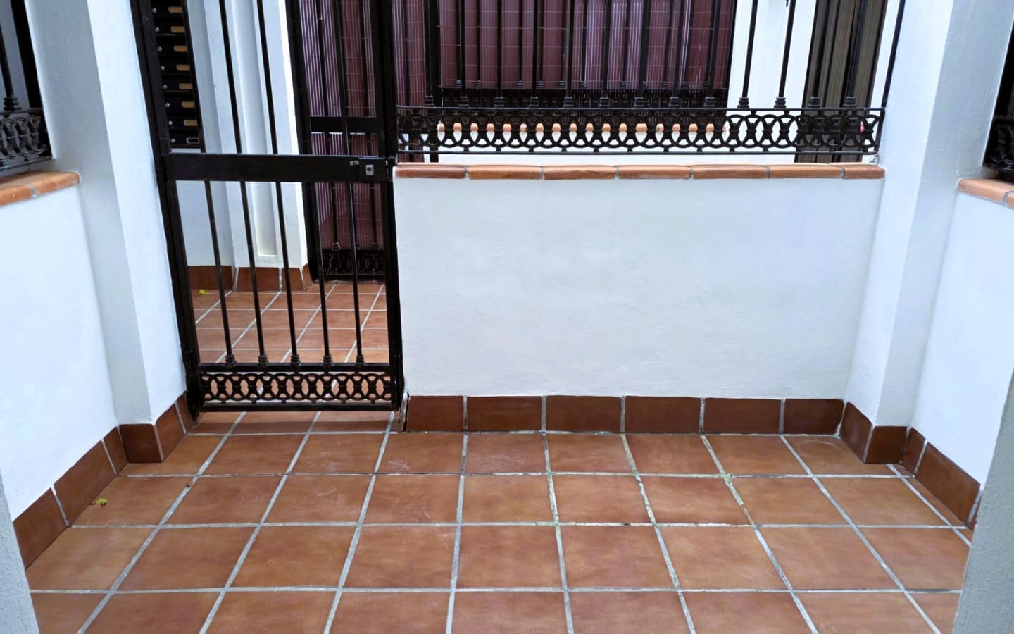 2 makuuhuone Asunto myytävänä paikassa Velez de Benaudalla mukana 
autotalli - 140 000 € (Ref: 9557414)