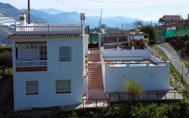 2 soverom Villa til salgs i Salobreña med svømmebasseng - € 260 000 (Ref: 9610193)