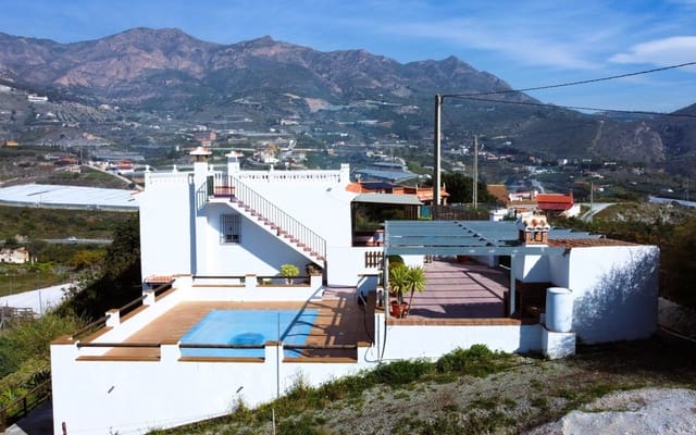 2 soverom Villa til salgs i Salobreña med svømmebasseng - € 260 000 (Ref: 9610193)