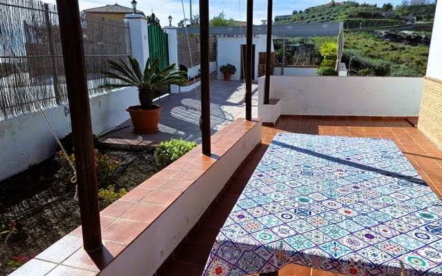 2 soverom Villa til salgs i Salobreña med svømmebasseng - € 260 000 (Ref: 9610193)