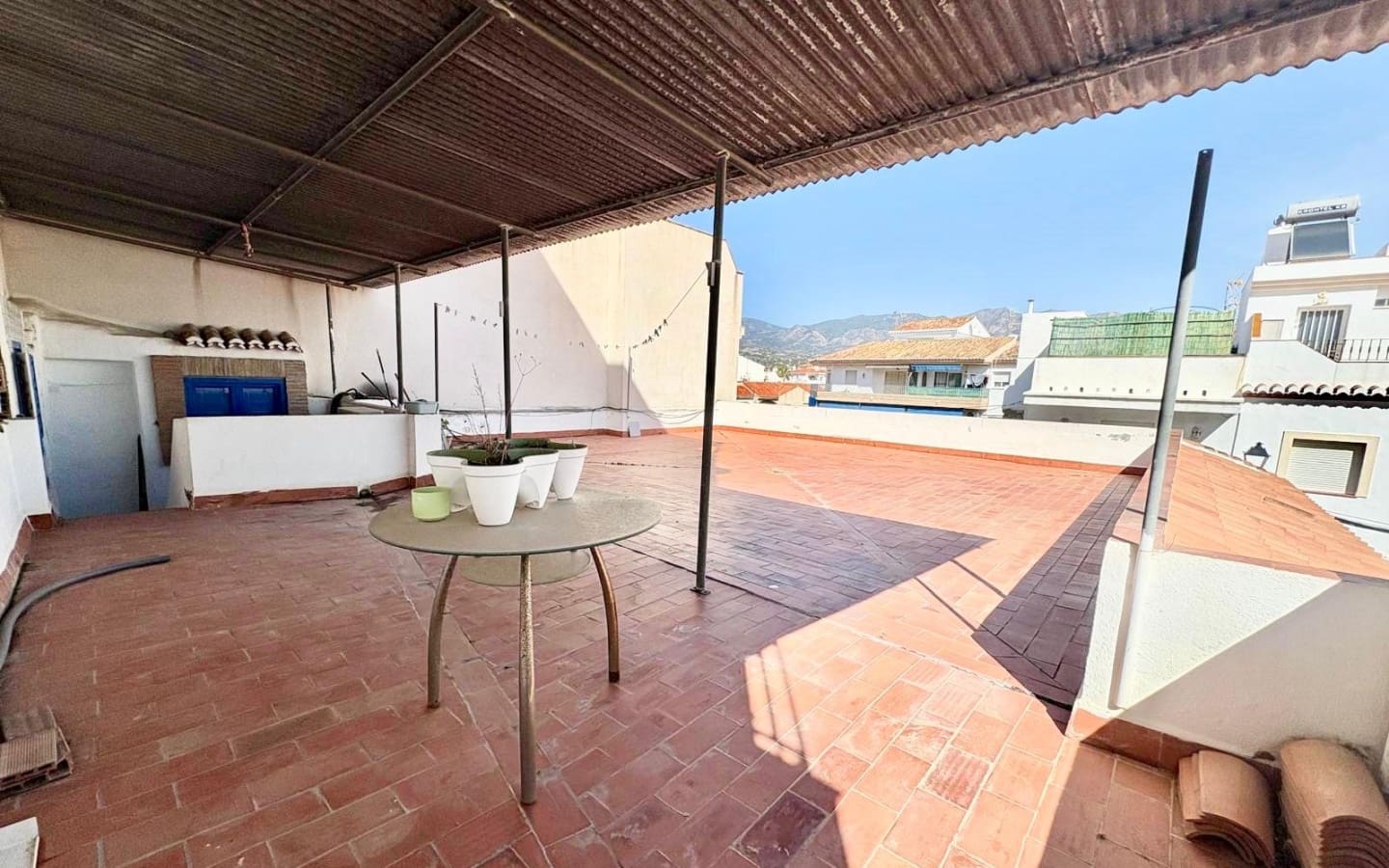 Chalet de 2 habitaciones en Salobreña en venta - 285.000 € (Ref: 9688466)