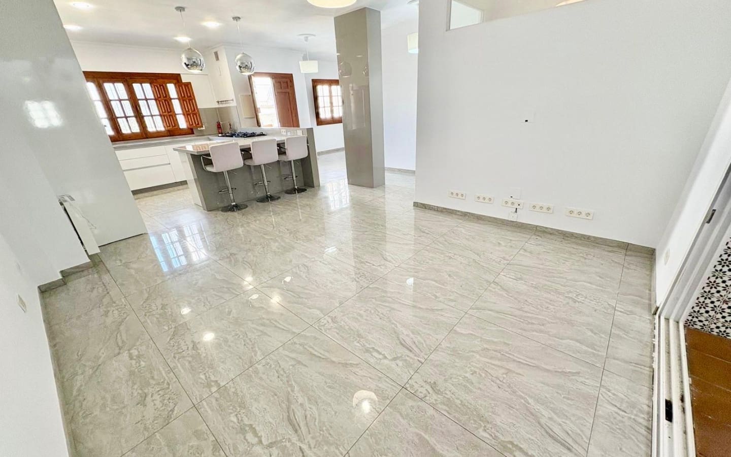 Chalet de 2 habitaciones en Salobreña en venta - 285.000 € (Ref: 9688466)