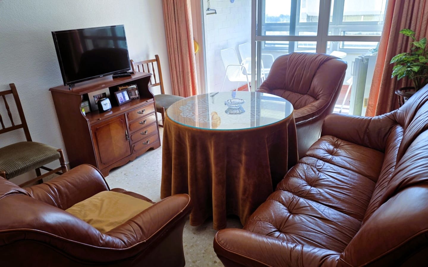 3 bedroom Flat for sale in Orgiva - € 95,000 (Ref: 9720233)