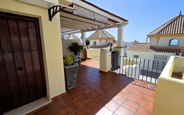 2 bedroom Townhouse for sale in Salobreña with pool garage - € 270,000 (Ref: 9793450)