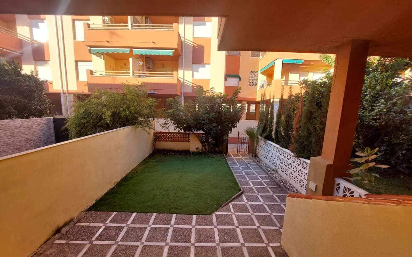 4 bedroom Townhouse for sale in Salobrena with garage - € 345,000 (Ref: 9850343)