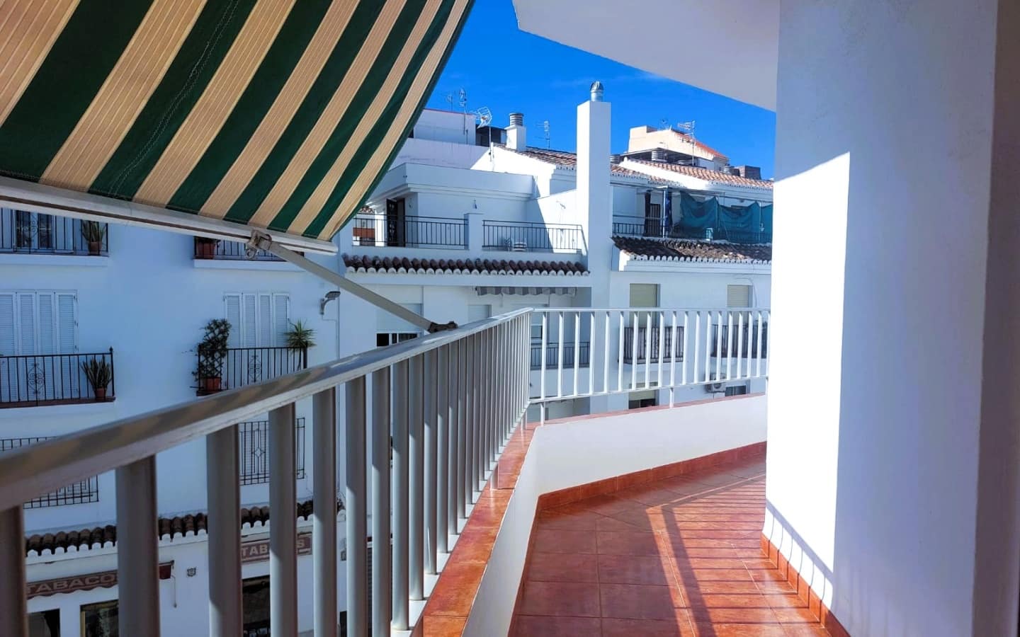 4 bedroom Apartment for sale in Salobrena - € 179,000 (Ref: 9856024)