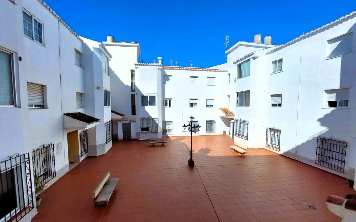 4 bedroom Apartment for sale in Salobrena - € 179,000 (Ref: 9856024)