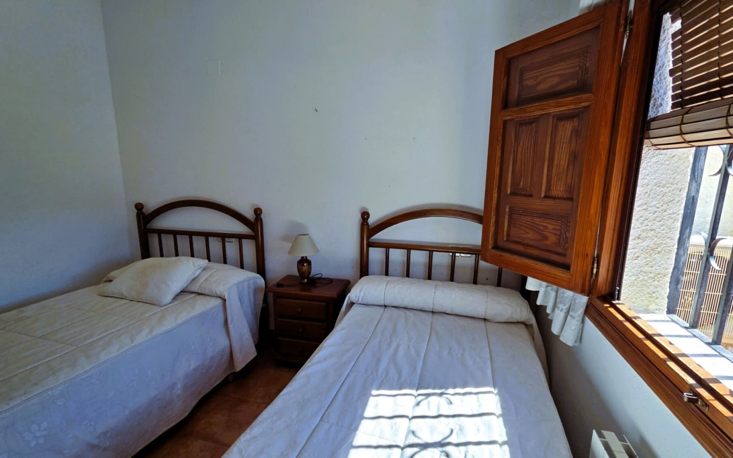 7 bedroom Villa for sale in Orgiva with garage - € 450,000 (Ref: 9869788)