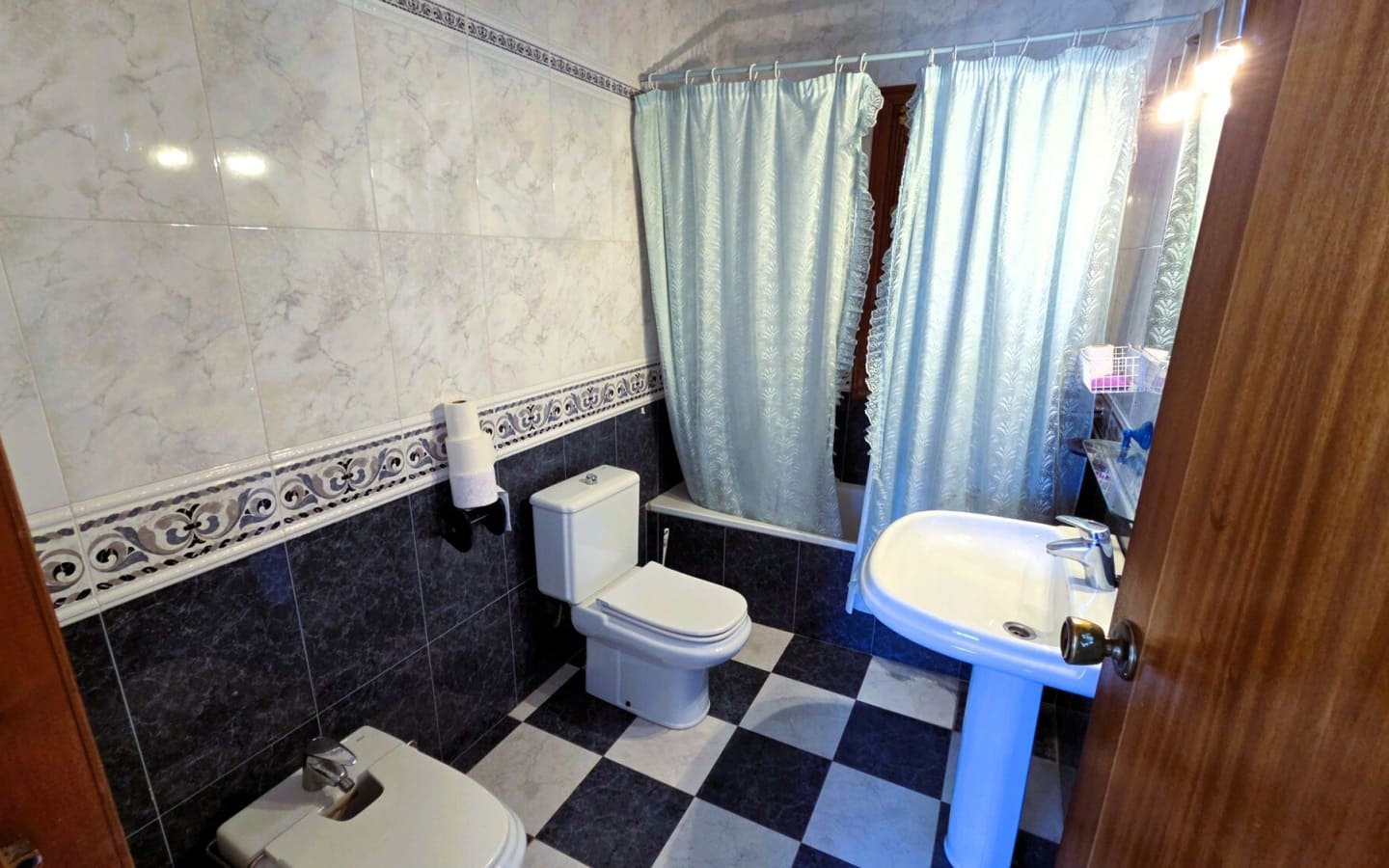 7 bedroom Villa for sale in Orgiva with garage - € 450,000 (Ref: 9869788)
