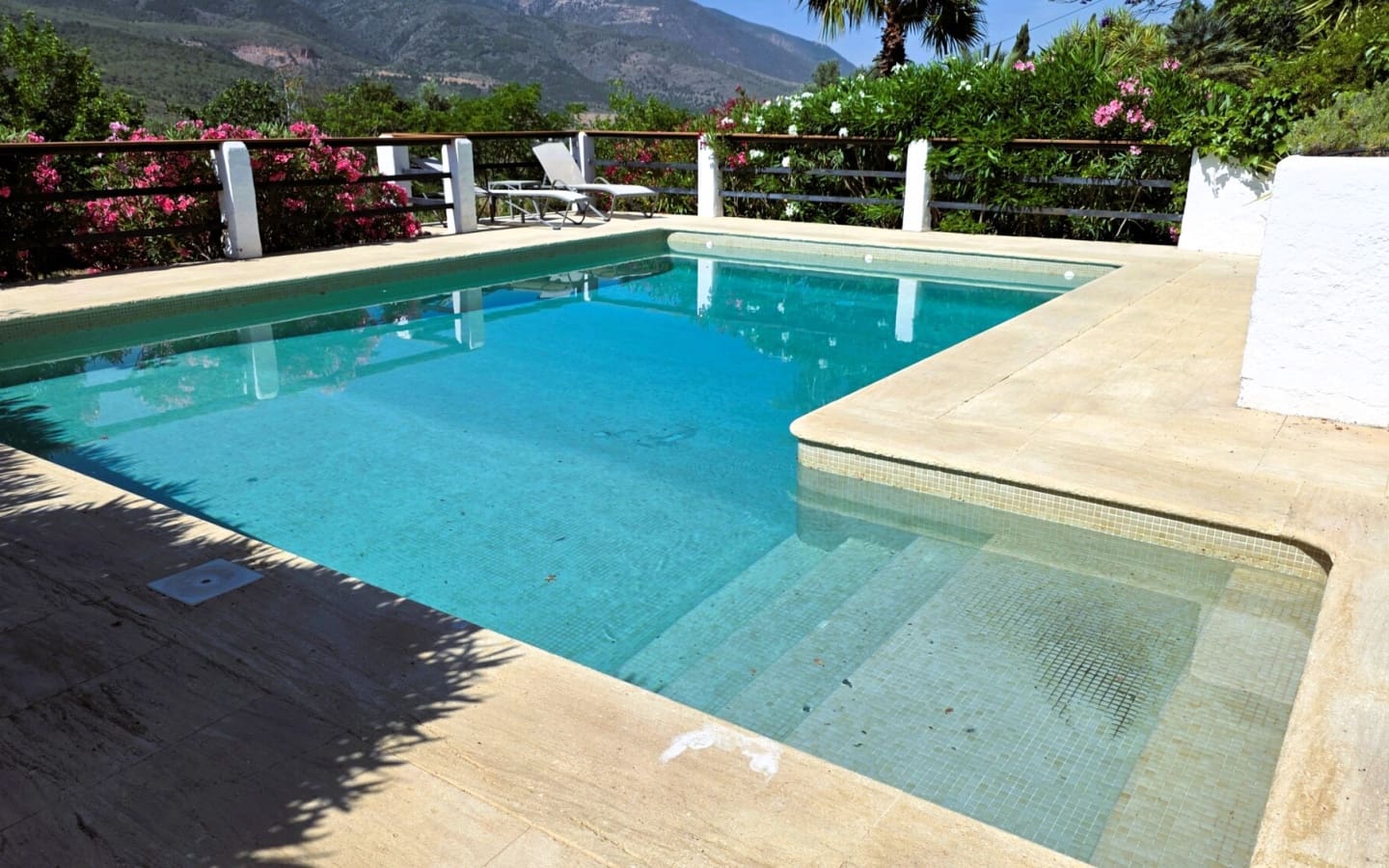 4 bedroom Business for sale in Orgiva with pool - € 395,000 (Ref: 9875564)