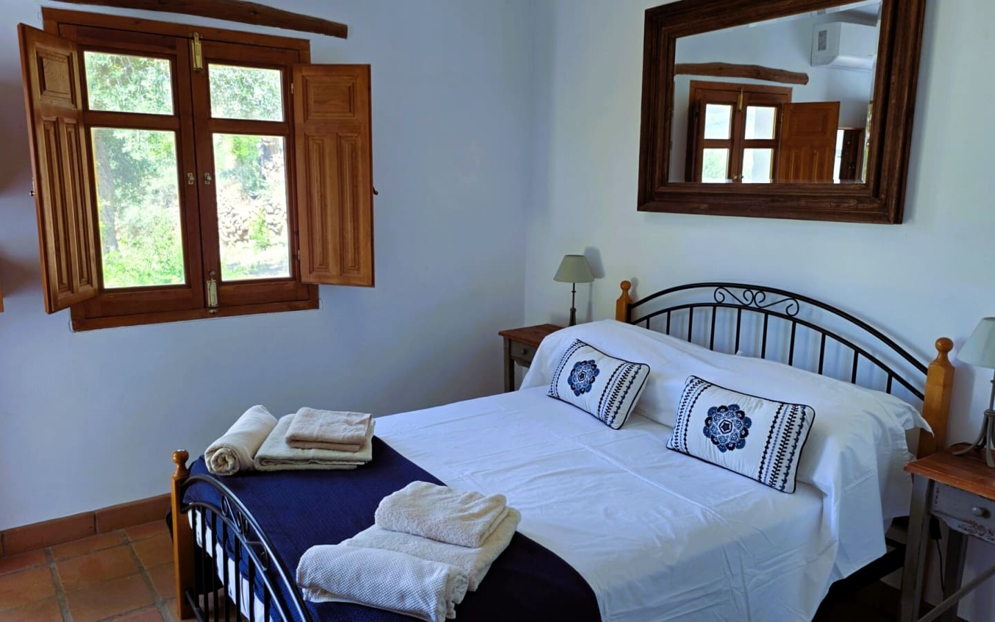 4 bedroom Business for sale in Orgiva with pool - € 395,000 (Ref: 9875564)