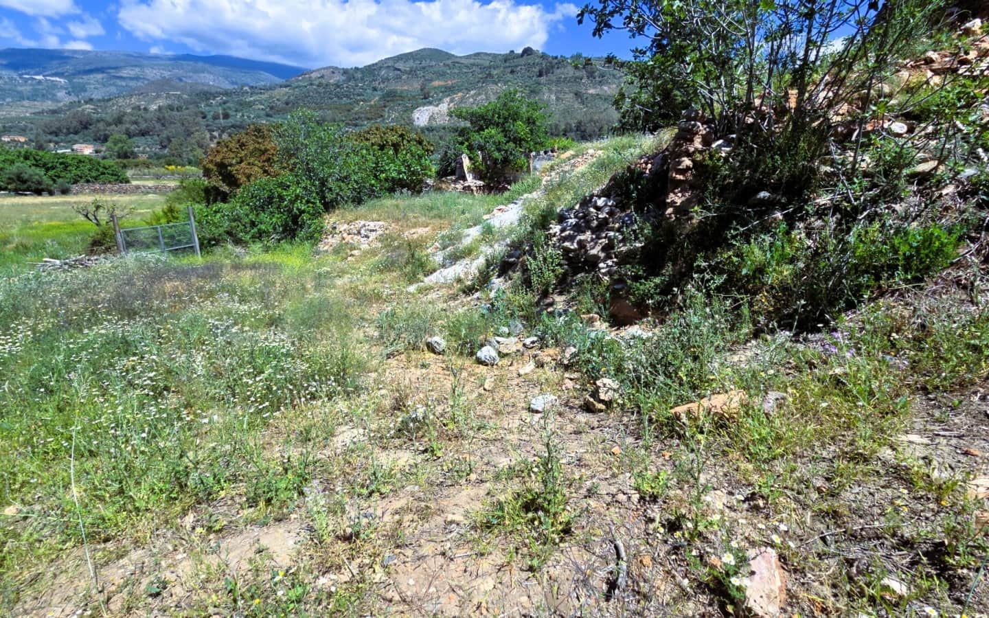 Ruin til salg i Orgiva - € 65.000 (Ref: 9883570)