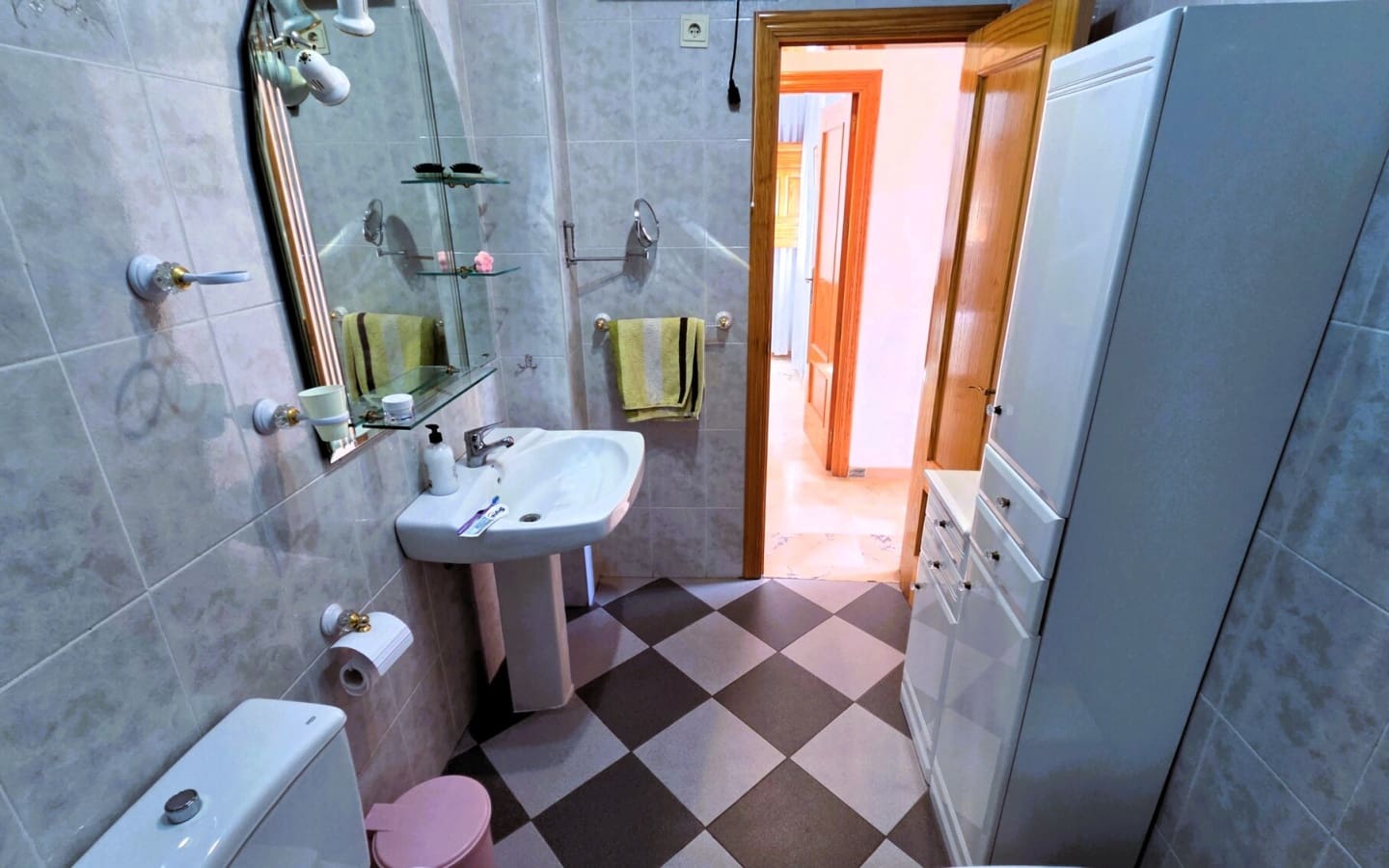 6 slaapkamer Huis te koop in Orgiva met zwembad garage - € 235.000 (Ref: 9953429)