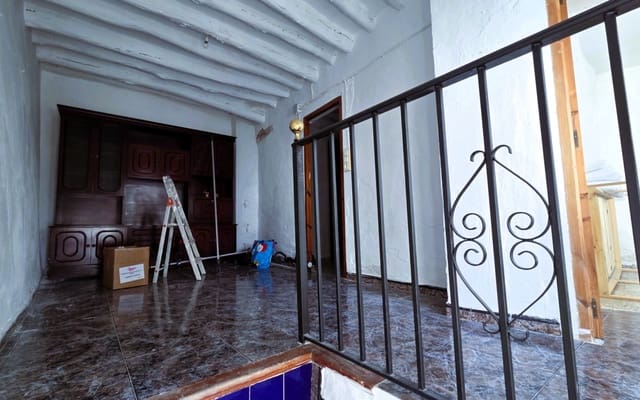 4 soverom Hus til salgs i Orgiva - € 81 000 (Ref: 9954575)