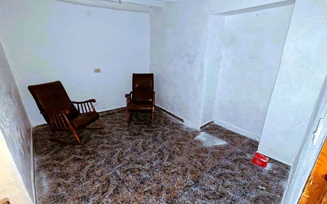 4 soverom Hus til salgs i Orgiva - € 81 000 (Ref: 9954575)