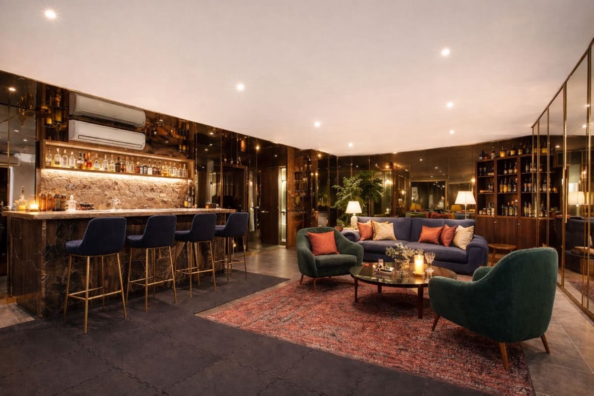 4 bedroom Villa for sale in Benahavis with pool garage - € 1,795,000 (Ref: 7649806)