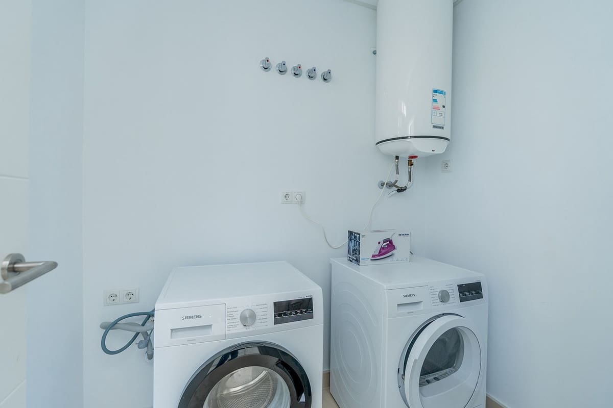 3 bedroom Penthouse for sale in Casares with pool - € 950,000 (Ref: 8122943)