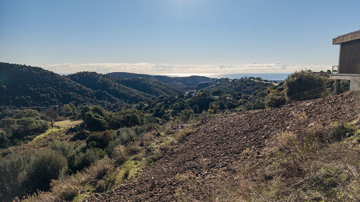 Terreno para Construção para venda em Benahavis - 495 000 € (Ref: 9472306)