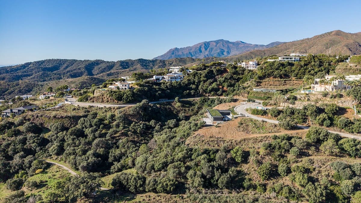 Terreno para Construção para venda em Benahavis - 495 000 € (Ref: 9472306)