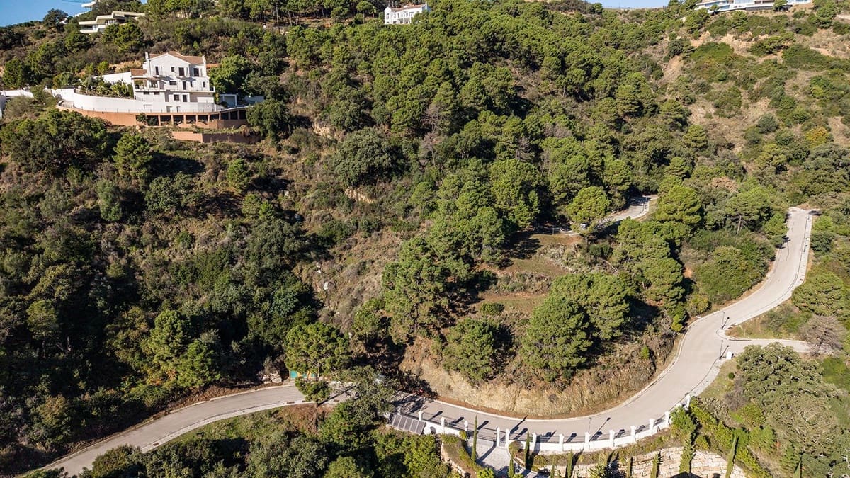 Działka budowlana na sprzedaż w Benahavis - 495 000 € (Ref: 9472307)