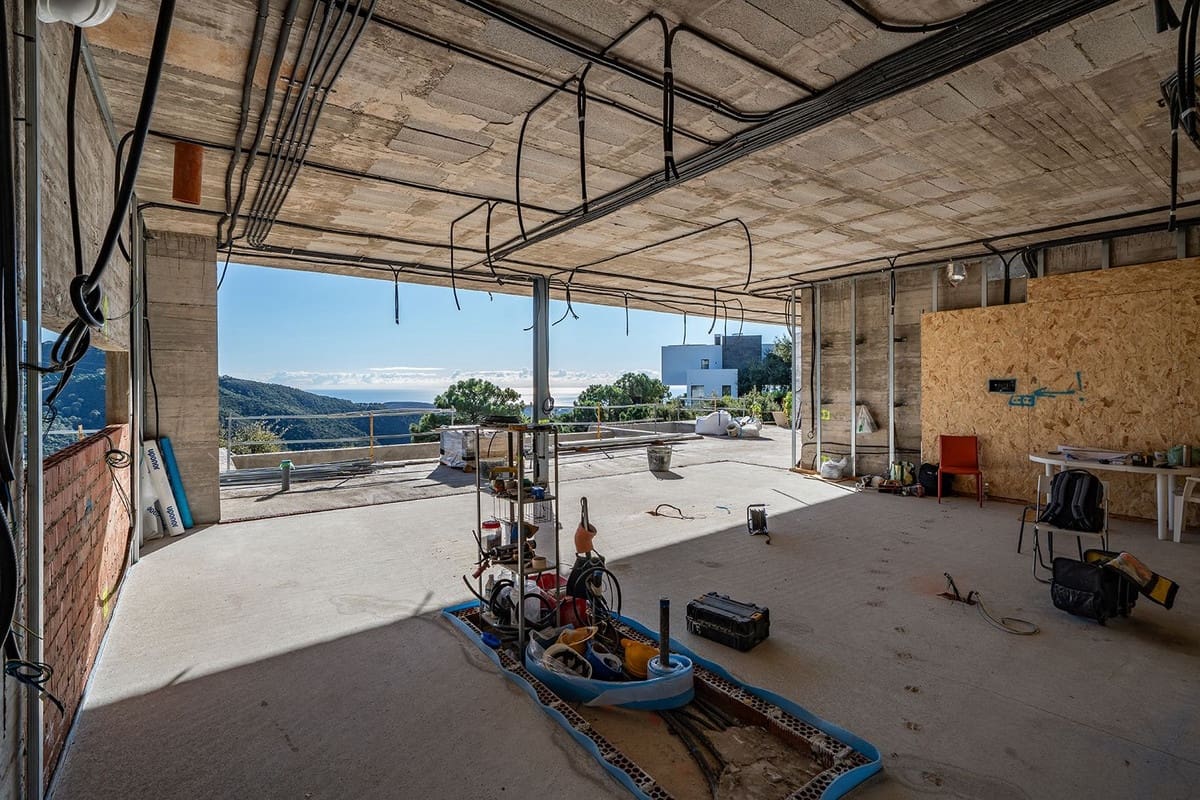 Chalet de 3 habitaciones en Benahavís en venta - 2.000.000 € (Ref: 9472309)