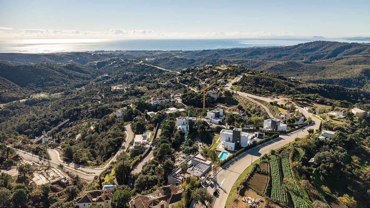 Chalet de 3 habitaciones en Benahavís en venta - 2.000.000 € (Ref: 9472309)