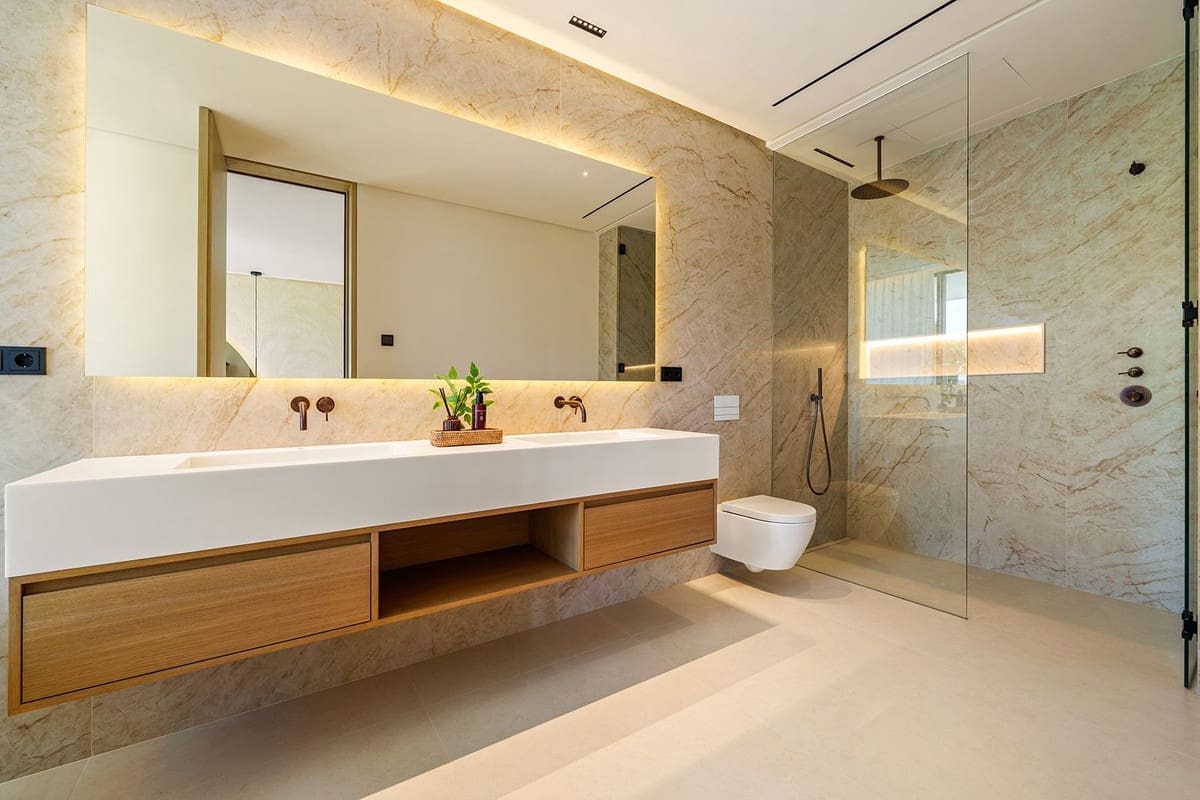 5 bedroom Villa for sale in Golden Mile - € 5,995,000 (Ref: 9472310)