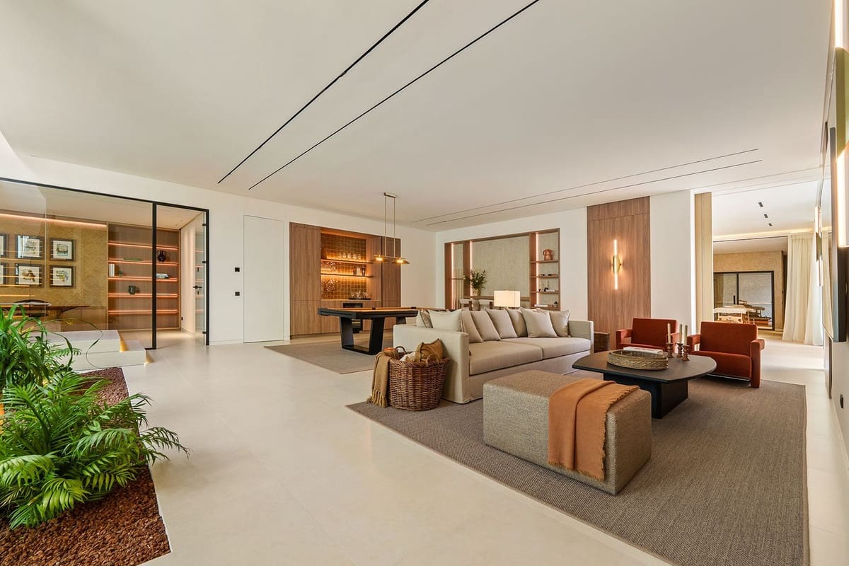 5 bedroom Villa for sale in Golden Mile - € 5,995,000 (Ref: 9472310)