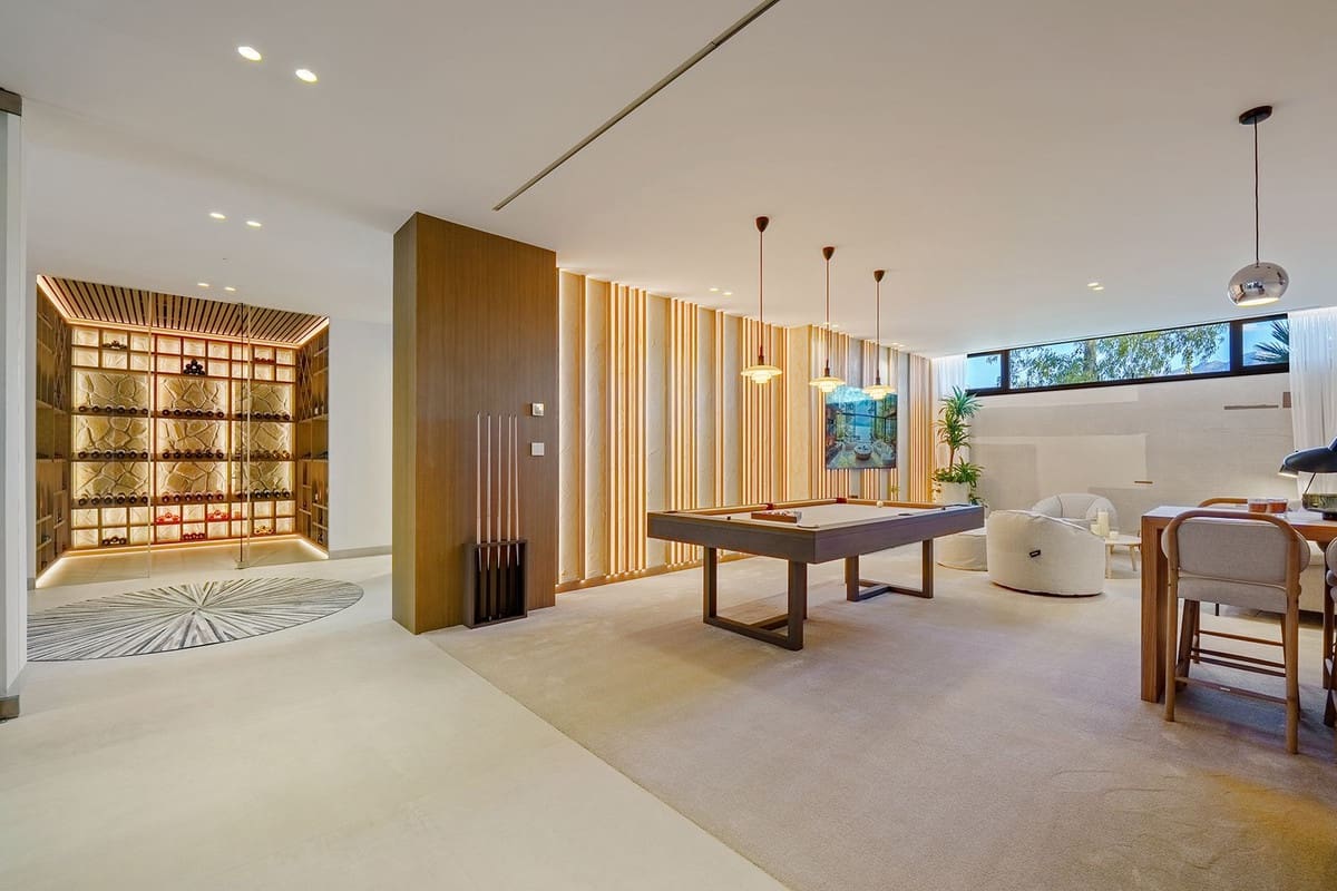 5 bedroom Villa for sale in La Quinta - € 5,495,000 (Ref: 9472318)