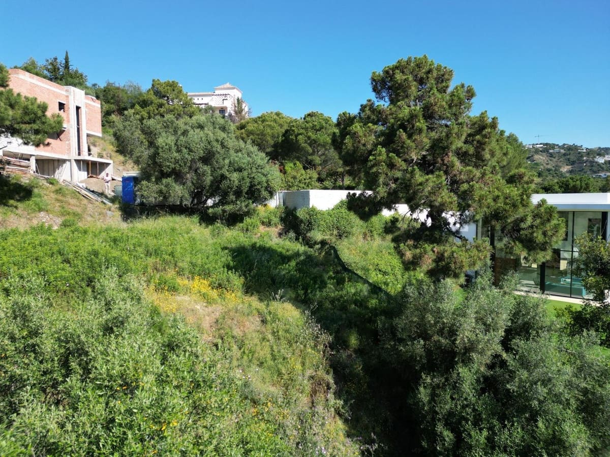 Building Plot for sale in Benahavis - € 395,000 (Ref: 9472346)