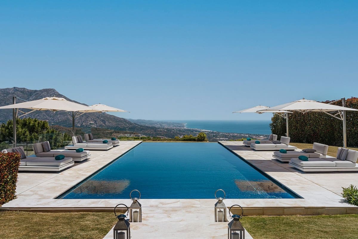 7 bedroom Villa for sale in La Zagaleta - € 17,500,000 (Ref: 9472354)