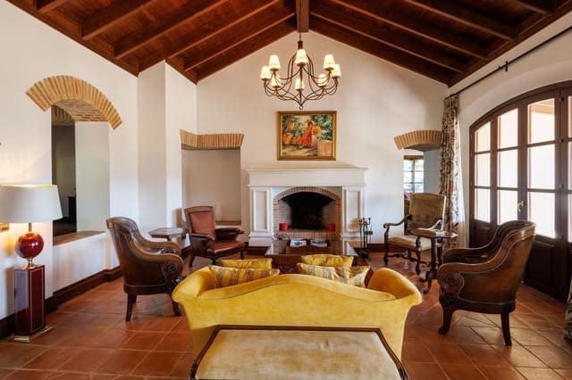 Chalet de 8 habitaciones en La Zagaleta, Benahavís en venta con piscina garaje - 14.750.000 € (Ref: 9472355)