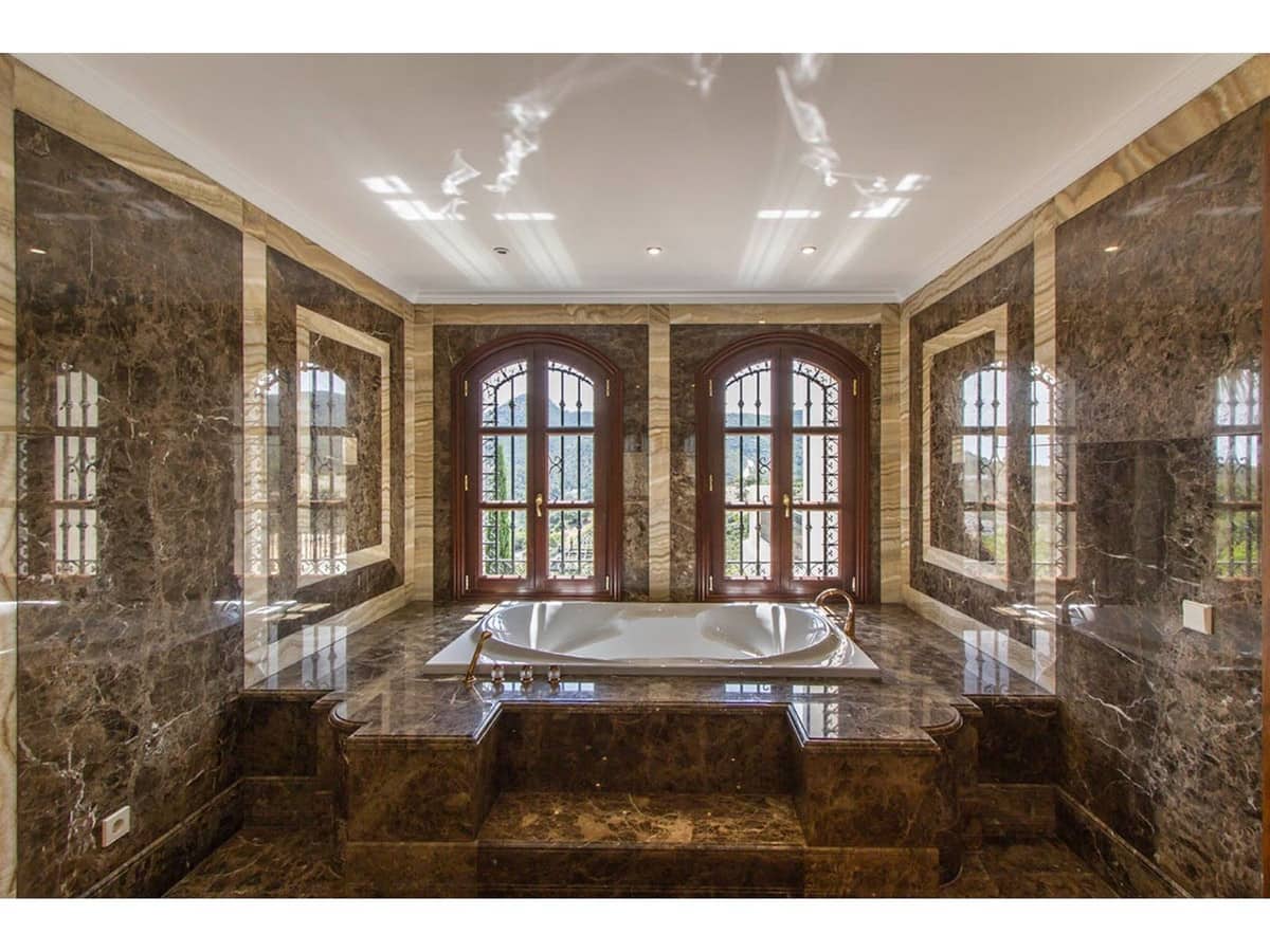 10 chambre Villa/Maison à vendre à La Zagaleta - 11 800 000 € (Ref: 9472358)